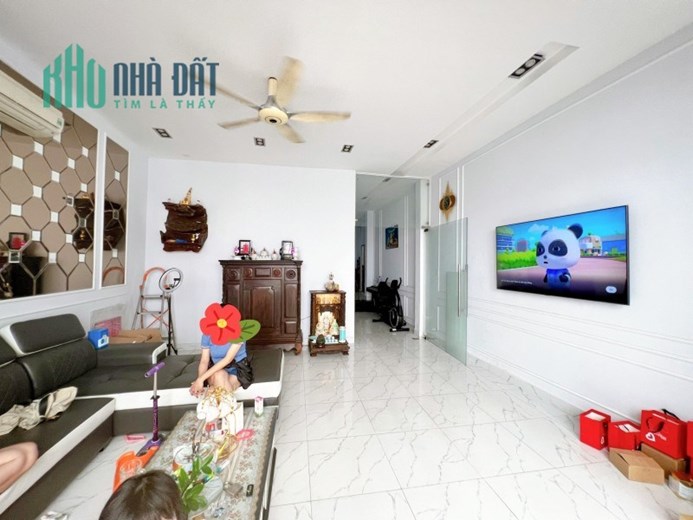 Bán Nhà Hoàng Hoa Thám Bình Thạnh 130m2 Hẻm Xe Hơi 11 Tỷ 9