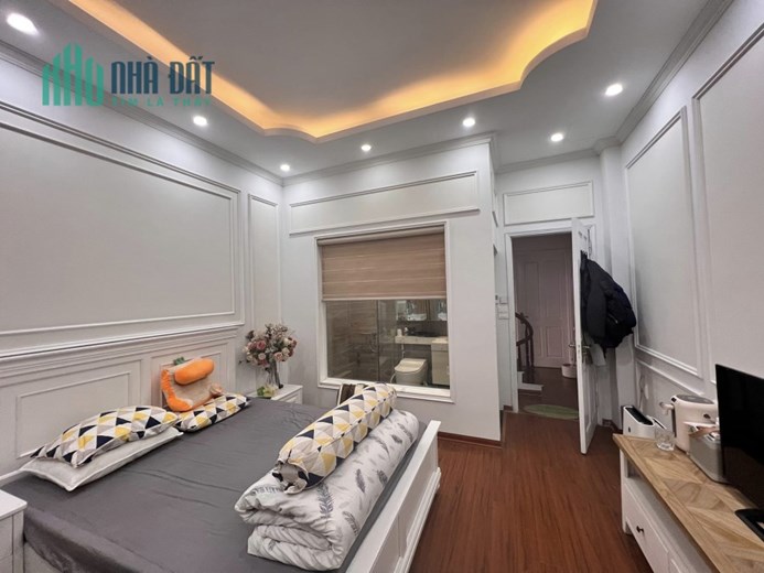 60m Mặt Tiền 5m Phố Trần Duy Hưng. Mua Đất Tặng Nhà Giá Nhỉnh 5 Tỷ. Chủ Cần Bán Gấp.