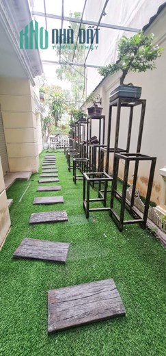 Bán nhà Biệt thự Mặt tiền đường, gần Giga Maill Phạm Văn Đồng, 9x19m, 4 Tầng, 6PN, 19.5 tỷ