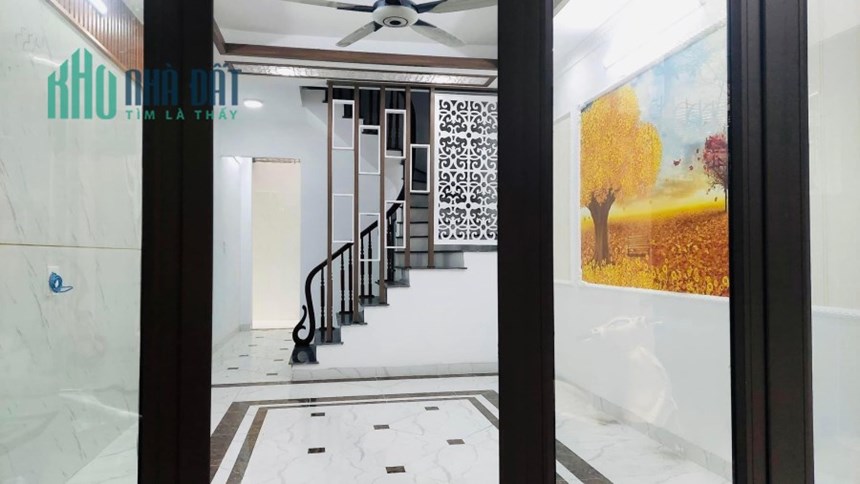 Bán nhà Trần Khát Chân, 48m x 5 tầng, 4.2 tỷ, lô góc, ngõ thông