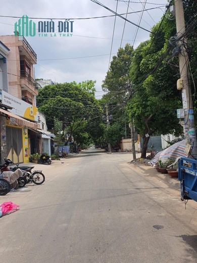 Bán nhà Mặt tiền đường ngay Tân Hương và Lê Sát, DT: 8x15m, 2 tầng, 3 PN, giá 12.5 tỷ.
