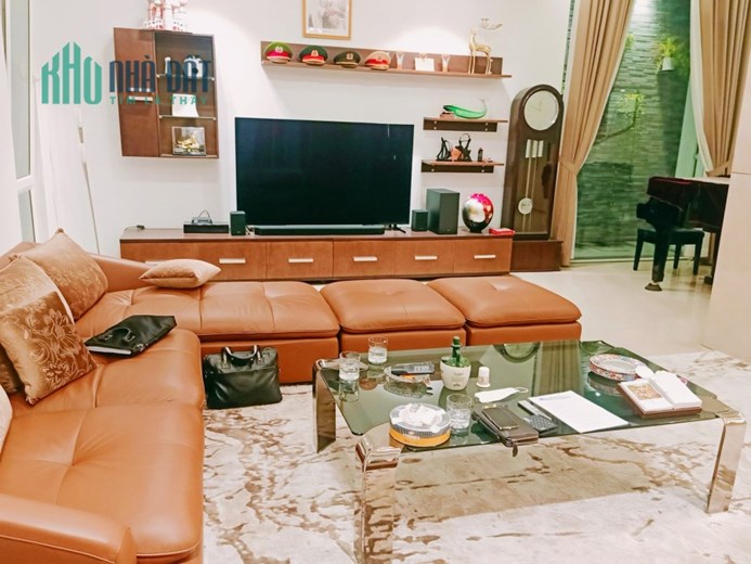 Bán nhà 82m2 Ngõ 210 Nghi Tàm, Tây Hồ Ô tô tránh Kinh doanh 11.2 Tỷ