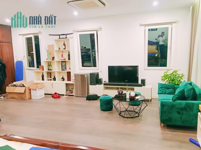 Bán nhà 82m2 phố Nghi Tàm, Tây Hồ Ô tô tránh Kinh doanh 11.2 Tỷ