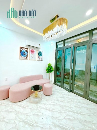 GẤP BÁN NHÀ LÔ GÓC QUẬN 3- LÝ CHÍNH THẮNG- GẦN 50m2 DT SỬ DỤNG-2 PN-3WC-NHỈNH 4 TY