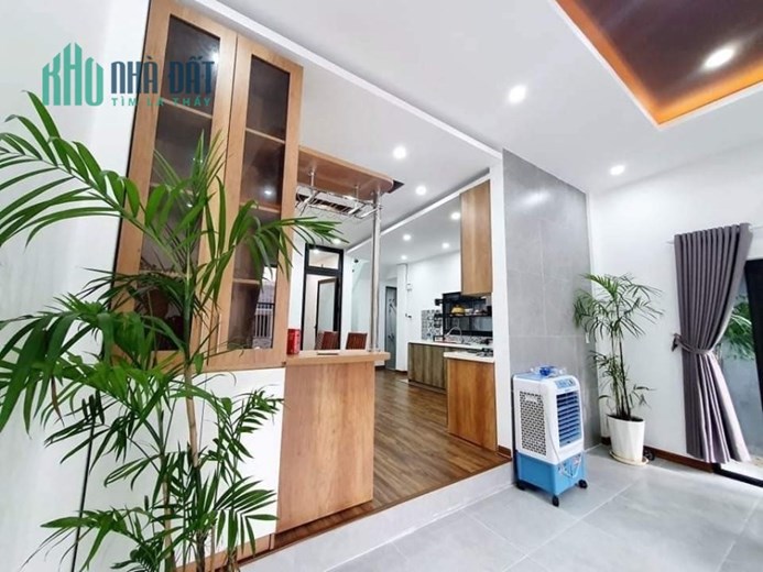 Bán nhà Lê Duẫn Thanh Khê 2 tầng 70m2 chỉ hơn 4 tỷ.