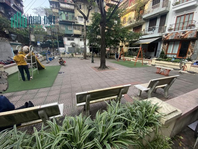 bán đất HUỲNH THÚC KHÁNG- ĐỐNG ĐA- 70M  , GIÁ SIÊU RẺ  11,3 TỶ