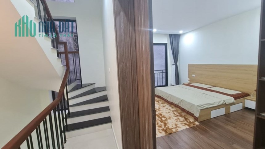 Bán nhà Định công dt40m2 x4T,nhà đẹp,mới,ở luôn,giá 3,5 tỷ