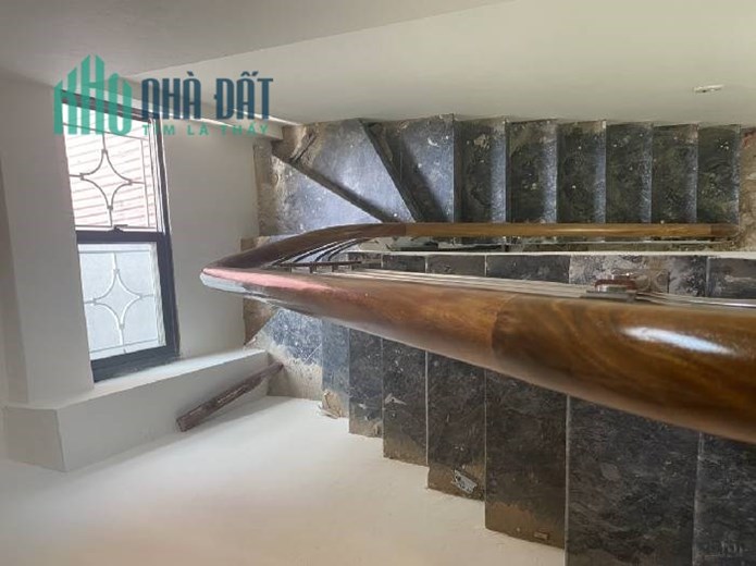Bán nhà dân xây ngõ 51 Thái Thịnh - trung tâm Đống Đa - 2 thoáng vĩnh viễn