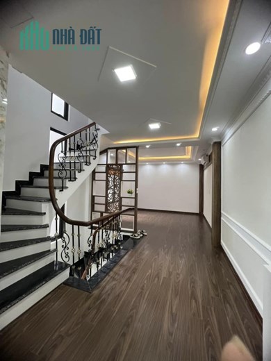70m Xây 6 Tầng Thang Máy. Phân Lô Ô Tô Tránh Kinh Doanh Văn Phòng. Chủ Thiện Chí Bán.