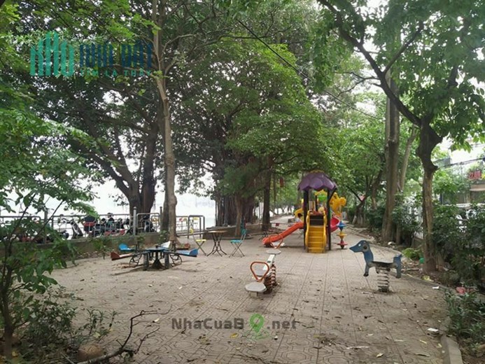HIẾM  Nhà ven hồ Xã Đàn, 10 điểm phong thủy, 4 tầng với không gian sống cực sướng, bán 5.1 tỷ