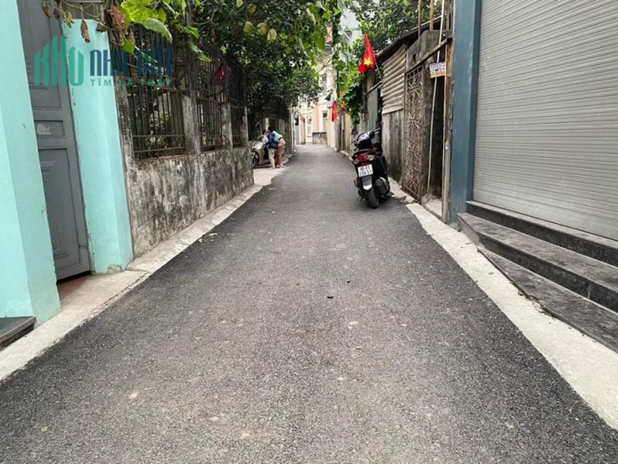 BÁN ĐẤT QUẬN BẮC TỪ LIÊM !! MẶT PHỐ THỤY PHƯƠNG !! LÔ GÓC !!! Ô TÔ VÀO NHÀ !! VỊ TRÍ TUYỆT ĐỈNH !!
