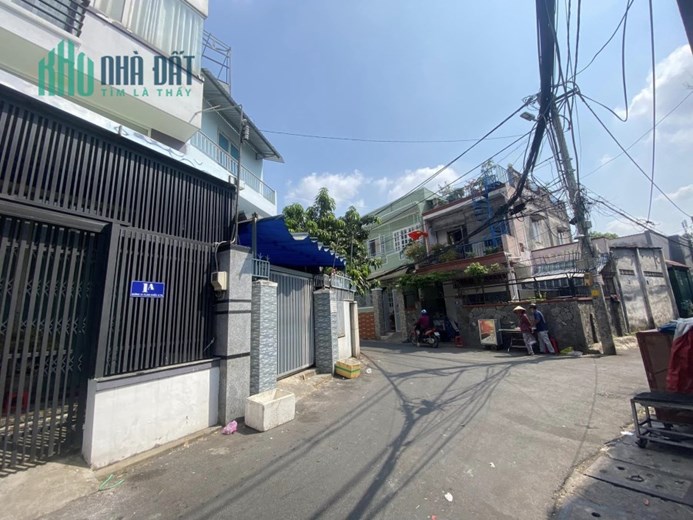 Ngộp Lắm, Bán Nhà MT Linh Chiểu, Thủ Đức, DT 120M, Cách Chợ Thủ Đức 200M, Giá 8 Tỷ