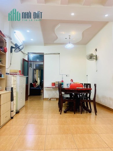 Bán nhà đường Đinh Tiên Hoàng quận Bình Thạnh diện tích 57 m2 nở hậu