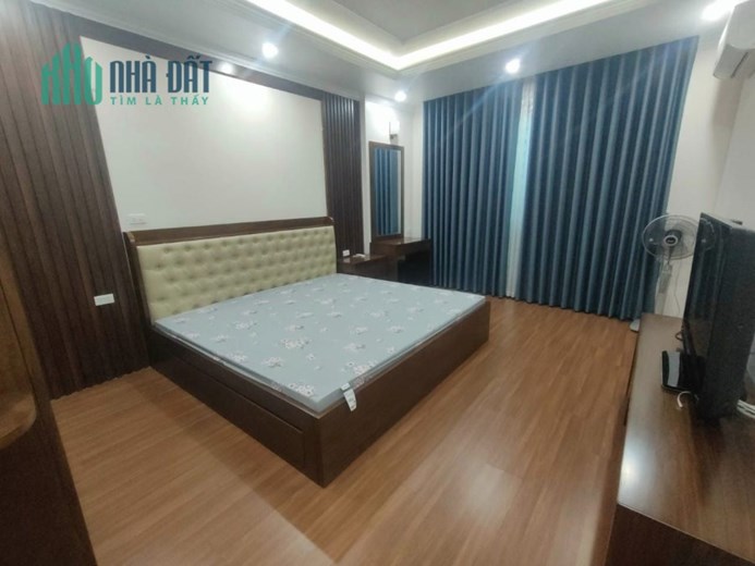 130m 8 Tầng Lô Góc. Tòa Nhà Dịch Vụ Kết Hợp Kinh Doanh Tuyệt Vời. Chủ Thiện Chí Bán Nhanh.