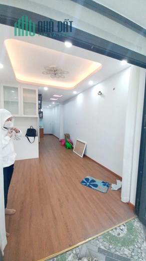 Nhà Đẹp Mới Nội Thất Đầy Đủ hẻm đẹp..khu vực tốt, Dt 36m,2L,2PN,TT NHÀ BÈ