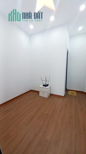 Nhà Đẹp Mới Nội Thất Đầy Đủ hẻm đẹp..khu vực tốt, Dt 36m,2L,2PN,TT NHÀ BÈ