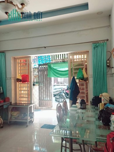 THỊ TRẤN NHÀ BÈ - ĐƯỜNG ĐẶNG NHỮ LÂM - HẺM 3 GÁC - 64M2 - CẤP 4 - CHỈ 3 TỶ 5 - CHÍNH CHỦ TRANG BÌA