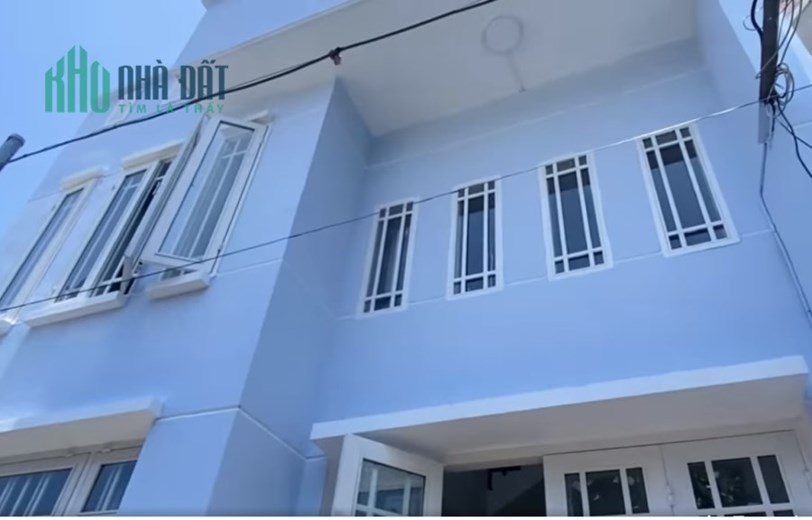 Nhà Trần Cao Vân, thông Nguyễn Tất Thành 2.5 tầng, 35m2, 1.x tỷ