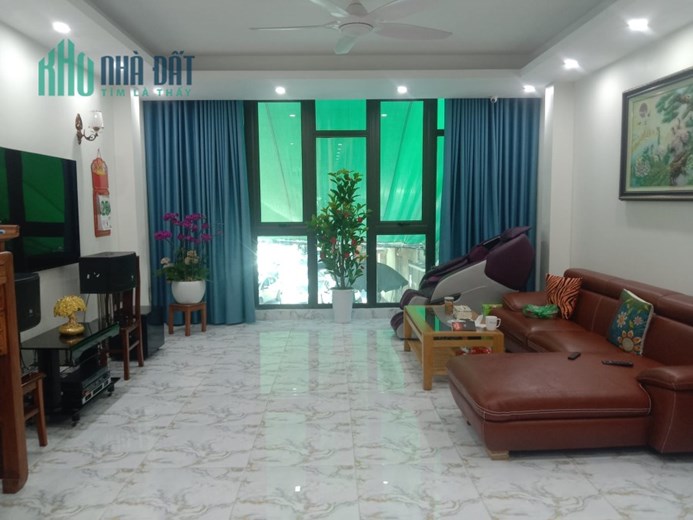 NHÀ MẶT NGÕ ÔTÔ TRÁNH-KINH DOANH-67M 11xTỶ-FULL NỘI THẤT-Ở NGAY-NGỌC LÂM LONG BIÊN