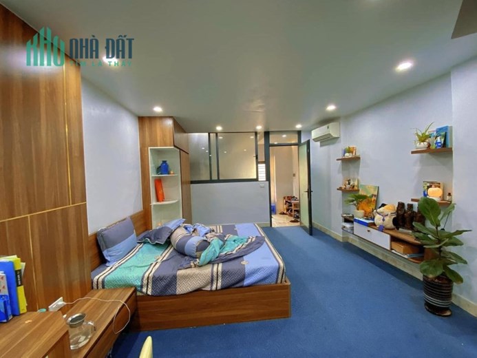 SIÊU HIẾM-MẶT PHỐ PHẠM VĂN ĐỒNG-2 THOÁNG-KINH DOANH CỰC TỐT-33M2-CHỈ 9,4TỶ