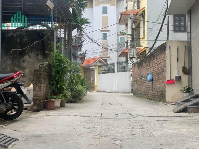 Bán đất Quỳnh Đô, 53m2, ô tô dừng đỗ thoải mái, vị trí đẹp, 1.8 tỷ