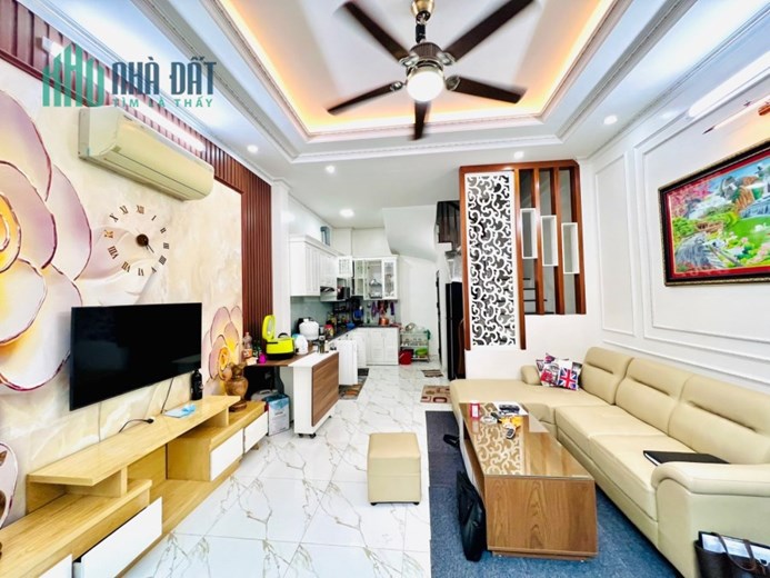 Bán nhà Minh Khai, 35m, 6T, Full nội thất, KD, Nhỉnh 5 tỷ.