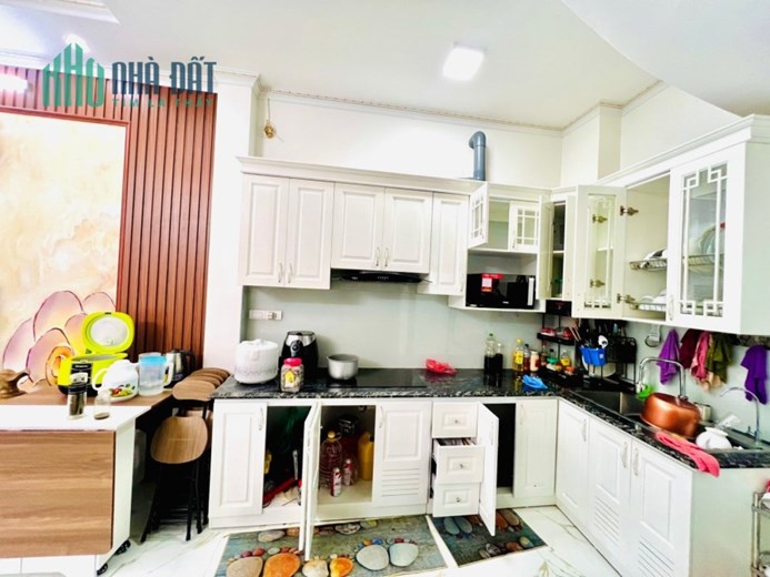 Bán nhà Minh Khai, 35m, 6T, Full nội thất, KD, Nhỉnh 5 tỷ.