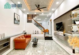 Nhà mới, full nội thất, don vào ở ngay, 3 phòng ngủ, cách sân bay 10 phút
