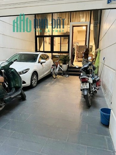 BÁN NHÀ RIÊNG PHỐ HUỲNH THÚC KHÁNG - ĐỐNG ĐA. PHÂN LÔ Ô TÔ TRÁNH. DT 51M. GIÁ 20,5 TỶ