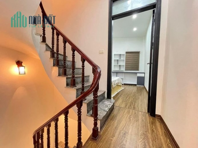 Bán nhà ngõ VIP phố Trích Sài 35/40m2 4 tầng mặt tiền 4.8m 4.55tỷ 0337628046