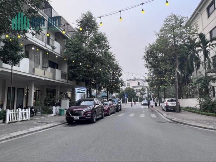 Cho thuê Biệt thự Vinhomes Thăng Long, diện tích 93.5m, FULL NỘI THẤT