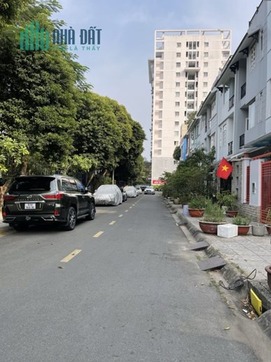 Toà văn phòng Đậu 10 Oto, Mặt tiền công viên Phường 6, Q. Bình Thạnh, 150m2, 4 tầng
