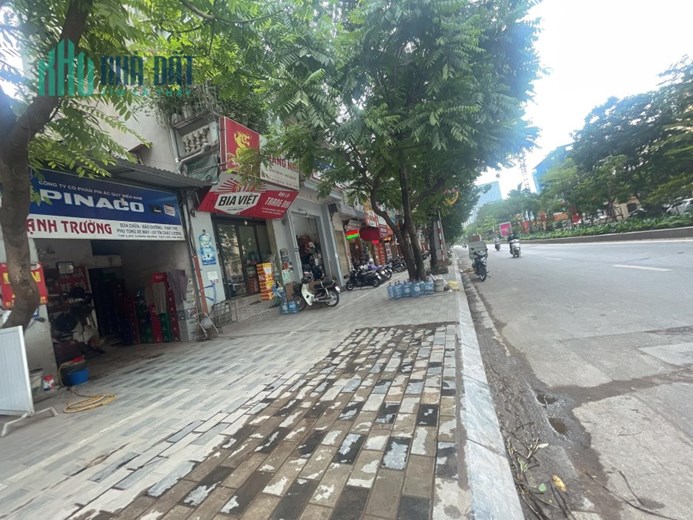 💥 Bán nhà Mặt phố VIP Lạc Long Quân, 75m2 3T, MT siêu đẹp 6.5m, Cực rẻ15.5 Tỷ 💥