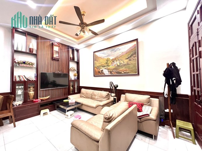 Bán Gấp nhà Phố Kim Hoa 60m 5Tg MT 5,0m chỉ 5,65 tỷ