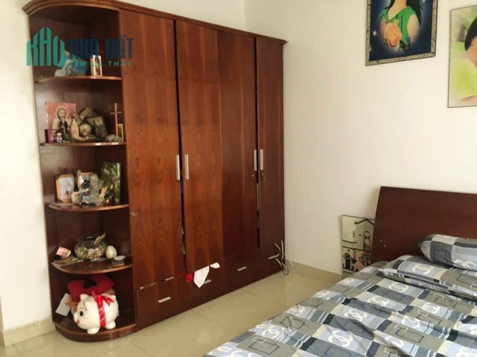 Cần Bán Căn Nhà HXH 4Tầng Tân Sơn Nhì Quận Tân Phú