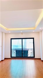 Bán nhà Phân lô Hoàng Cầu, 5 Tầng, ngõ Ô tô rộng, Kinh doanh, Đống Đa, 7,93 tỷ