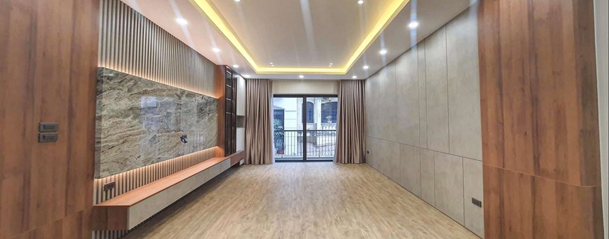 Bán nhà Nguyễn Sơn, Long Biên đường rộng ô tô tránh, mới đẹp long lanh 80m2x 5 tầng, 12 tỷ