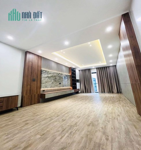 Bán nhà Nguyễn Sơn, Long Biên đường rộng ô tô tránh, mới đẹp long lanh 80m2x 5 tầng, 12 tỷ