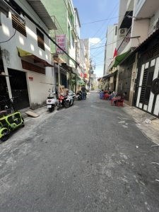 Chính Chủ Cần Bán Nhà Diện Tích Rộng tại Tp Hồ Chí Minh để đi nước ngoài