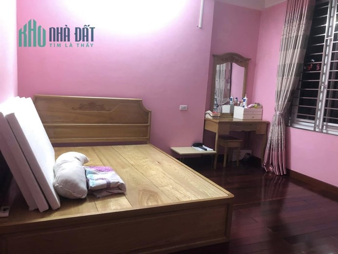 Chỉ 5 tỷ sở hữu nhà Láng Hạ, ô tô đỗ cửa, Kinh doanh, MT 4.2m