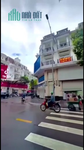 Sang shop thời trang hàng hiệu cao cấp