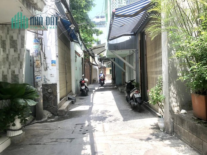 NHÀ 4 TẦNG HẼM THÔNG OTO KIA ĐỔ CỬA-SÁT MẶT TIỀN-ĐANG CHO THUÊ 8TR/THÁNG CHỈ NHỈNH 5 TỶ
