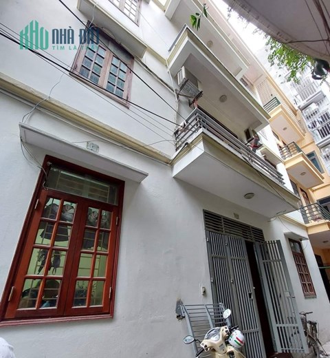 NHÀ DÂN XÂY - VỊ TRÍ ĐẸP - GẦN BỘ CÔNG AN - CHO THUÊ TỐT