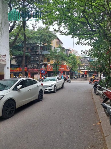 HIẾM - HƠN 2 TỶ SỞ HỮU NHÀ NGÕ 4M - VỈA HÈ 2M - KINH DOANH SẦM UẤT - TT CẦU GIẤY
