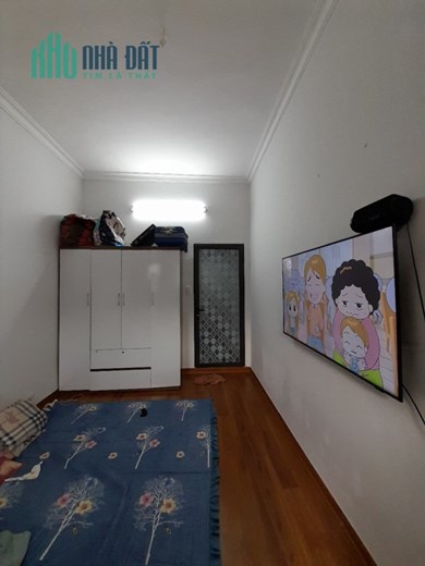 Bán nhà Tập thể Bùi Ngọc Dương. Nhà T2,T3, 3 ngủ Dtsd 76m, giá hơn 1 tỷ.