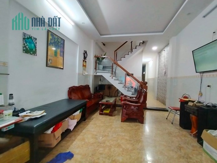 Nhà Mặt tiền Nguyễn Công Hoan, 93m2, 3 tần kiên cố, KD 4.x tỷ
