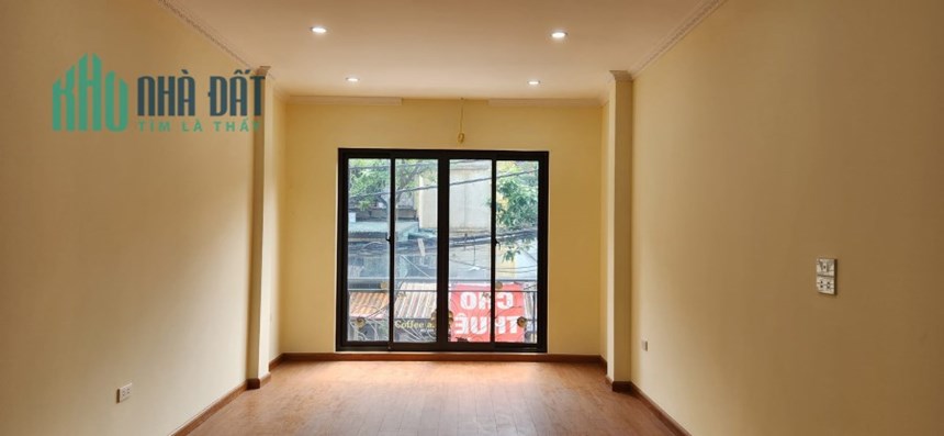 Nhà nguyên căn mặt phố Thuỵ Khuê 50m 4T. MT5m. Kinh doanh tốt. 28 triệu