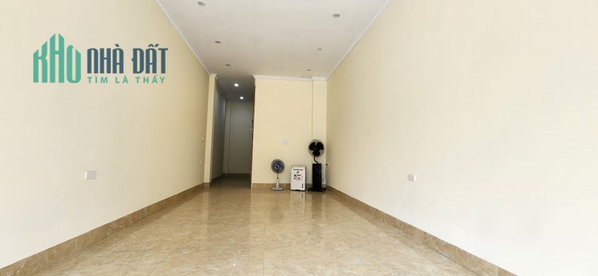 Nhà nguyên căn mặt phố Thuỵ Khuê 50m 4T. MT5m. Kinh doanh tốt. 28 triệu
