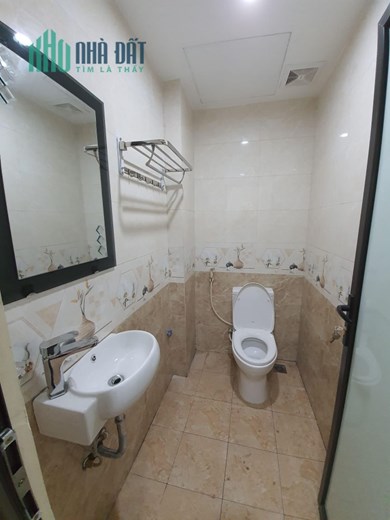 Nhà nguyên căn mặt phố Thuỵ Khuê 50m 4T. MT5m. Kinh doanh tốt. 28 triệu