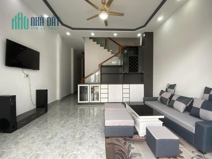 Nhà trước mặt Nguyễn Sơn, Tân Phú, 70m2x 2 Tầng, Kình Doanh Tốt, Chỉ 6 Tỷ